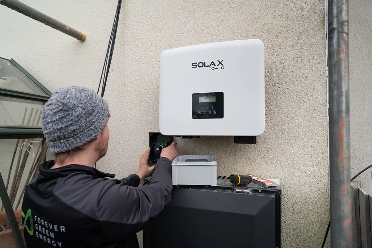 Solar system servicing and electrical testing