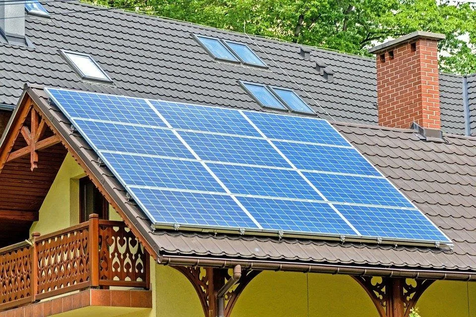 Going Solar: An Essential Guide to Installing Solar Panels